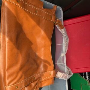 Elegant Tan Leather Tote Bag